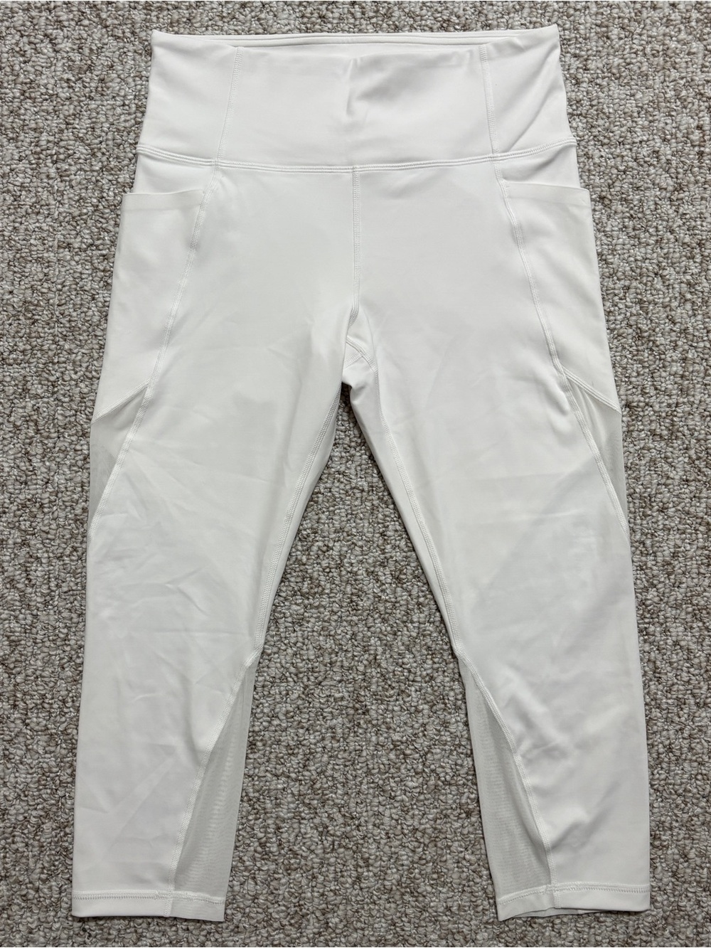 Athleta Women’s Medium White High Rise Mesh Panel Capri Leggings